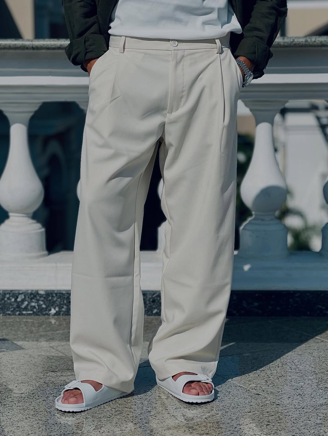 Classic wide leg pants